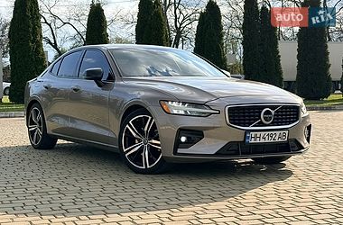 Седан Volvo S60 2019 в Одесі