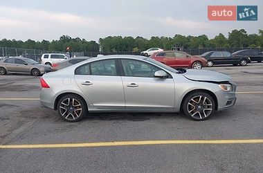 Седан Volvo S60 2018 в Луцке