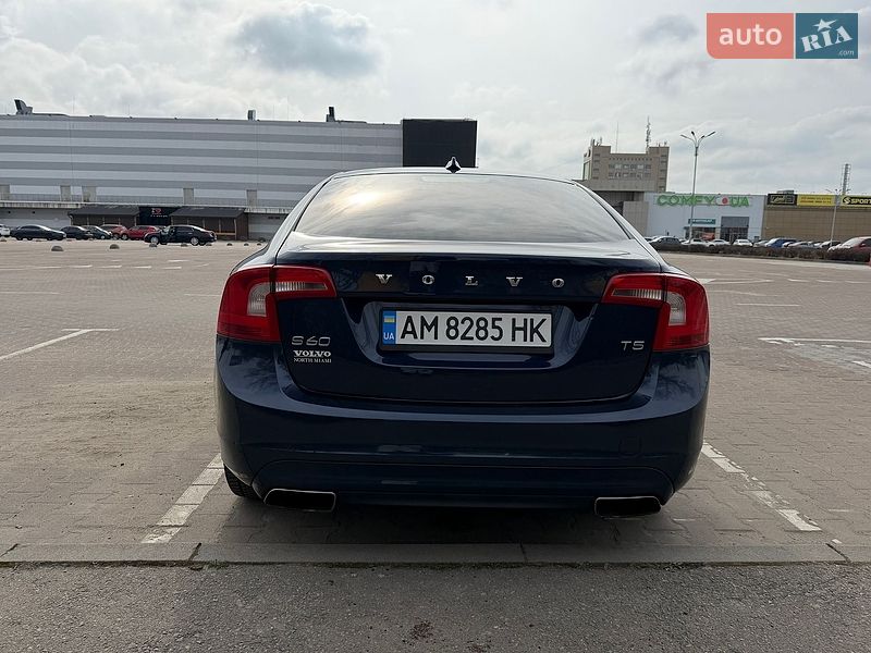 Седан Volvo S60 2013 в Житомире