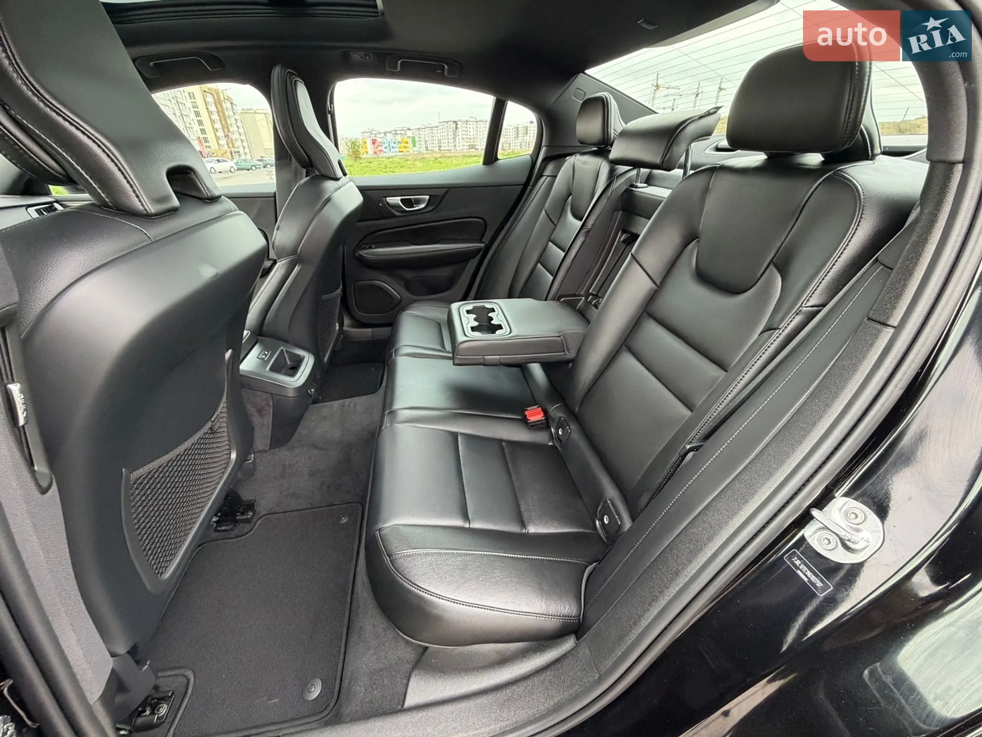2022 Volvo S60 - мініатюра 42