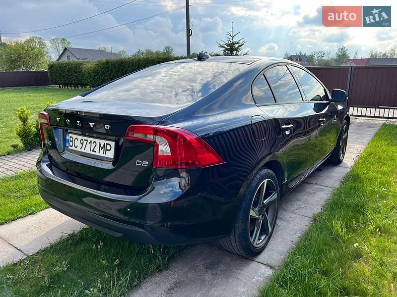 Седан Volvo S60 2012 в Львове