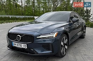 Седан Volvo S60 2023 в Луцке