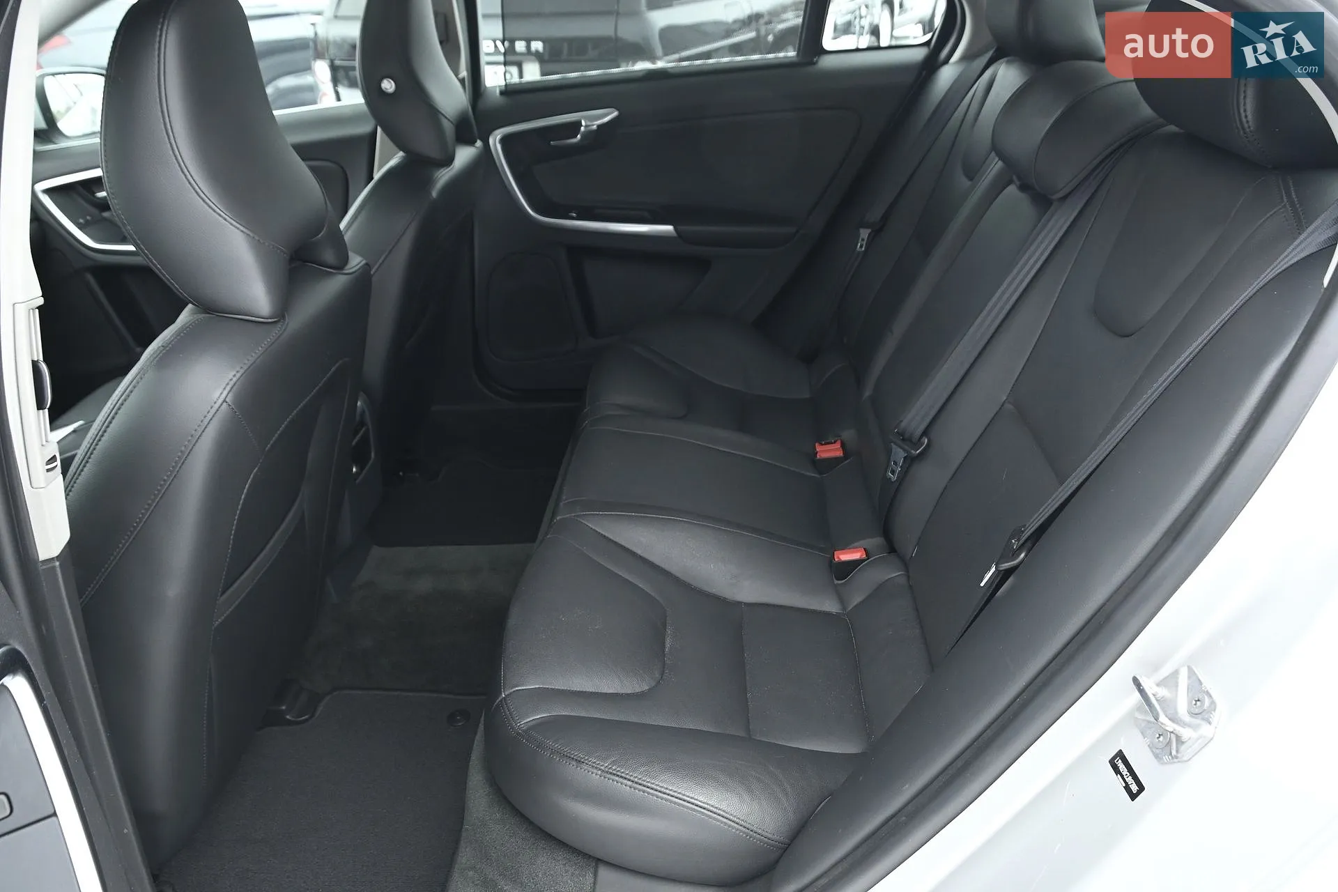 2018 Volvo S60 - мініатюра 38