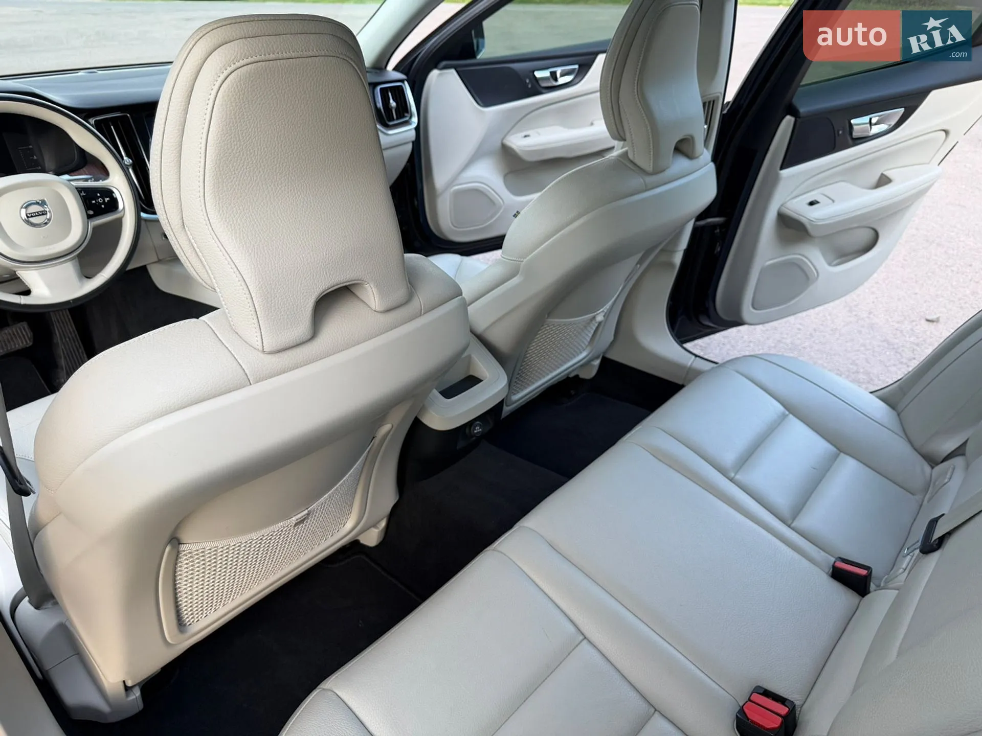 2019 Volvo S60 - мініатюра 38