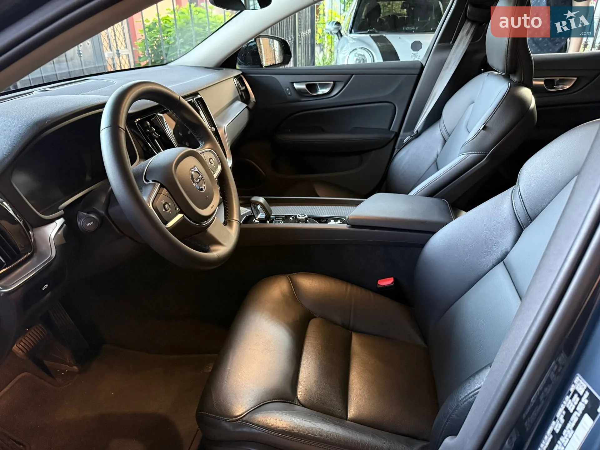 2024 Volvo S60 - мініатюра 17