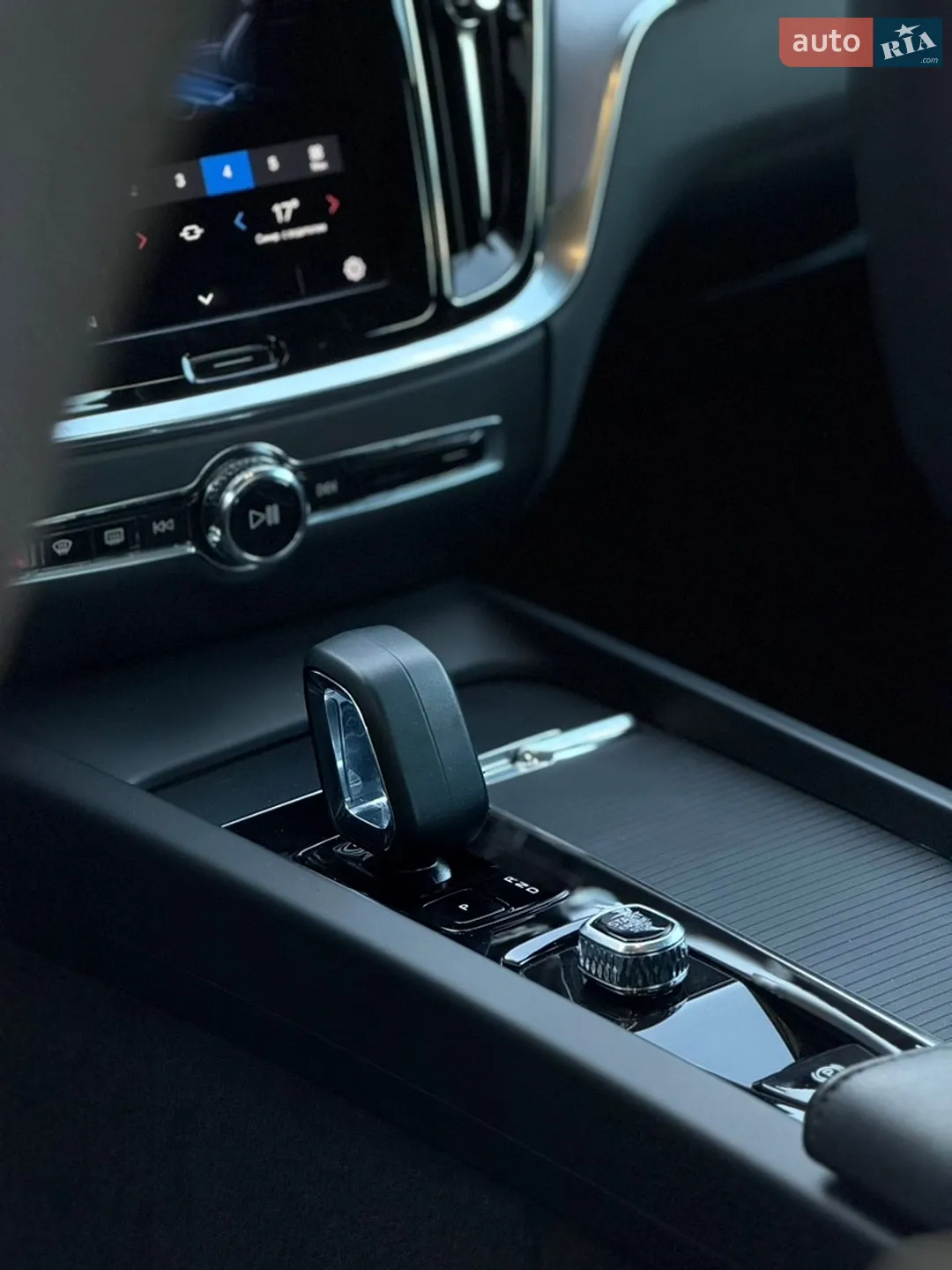 2024 Volvo S60 - мініатюра 28