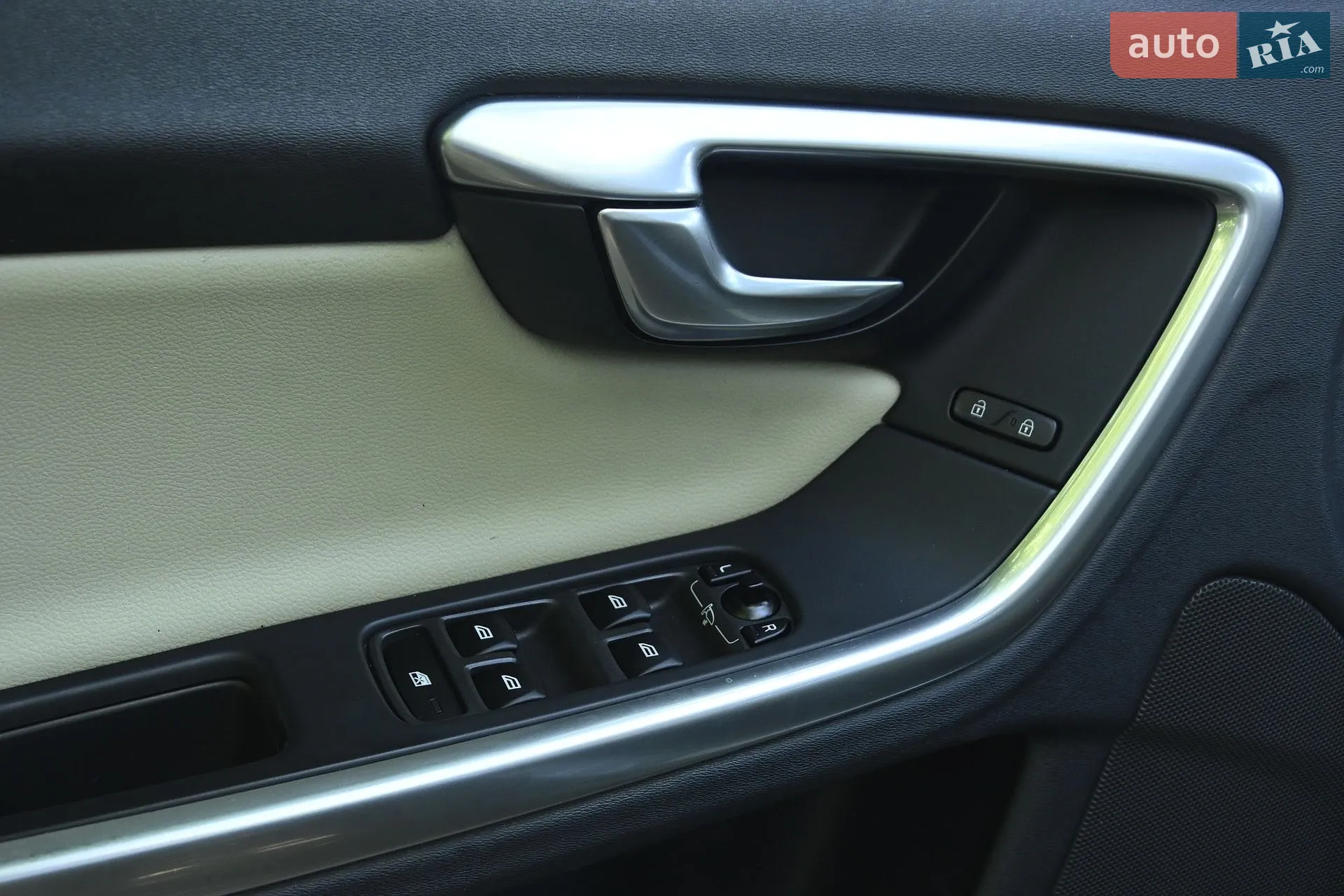 2017 Volvo S60 - мініатюра 18