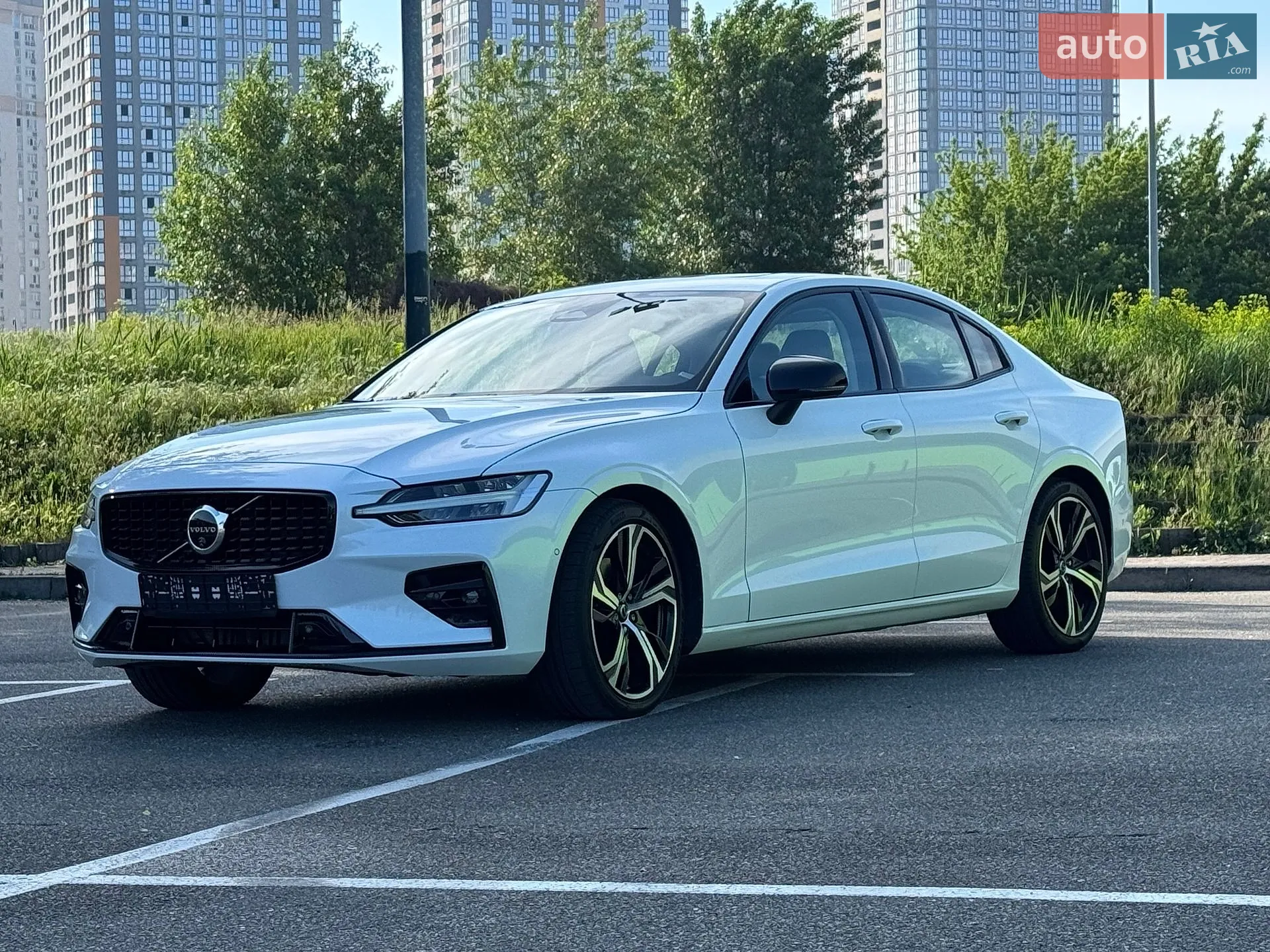 2023 Volvo S60 - мініатюра 18