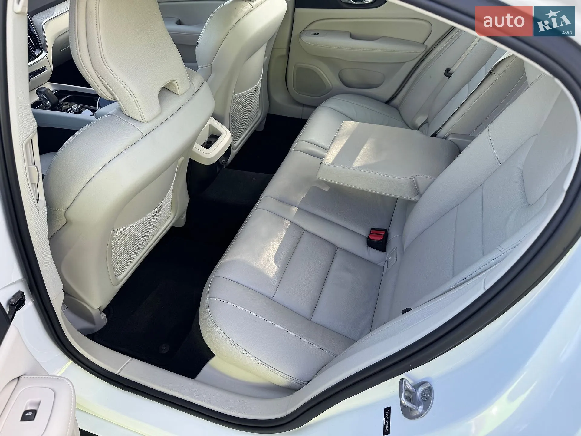 2023 Volvo S60 - мініатюра 37