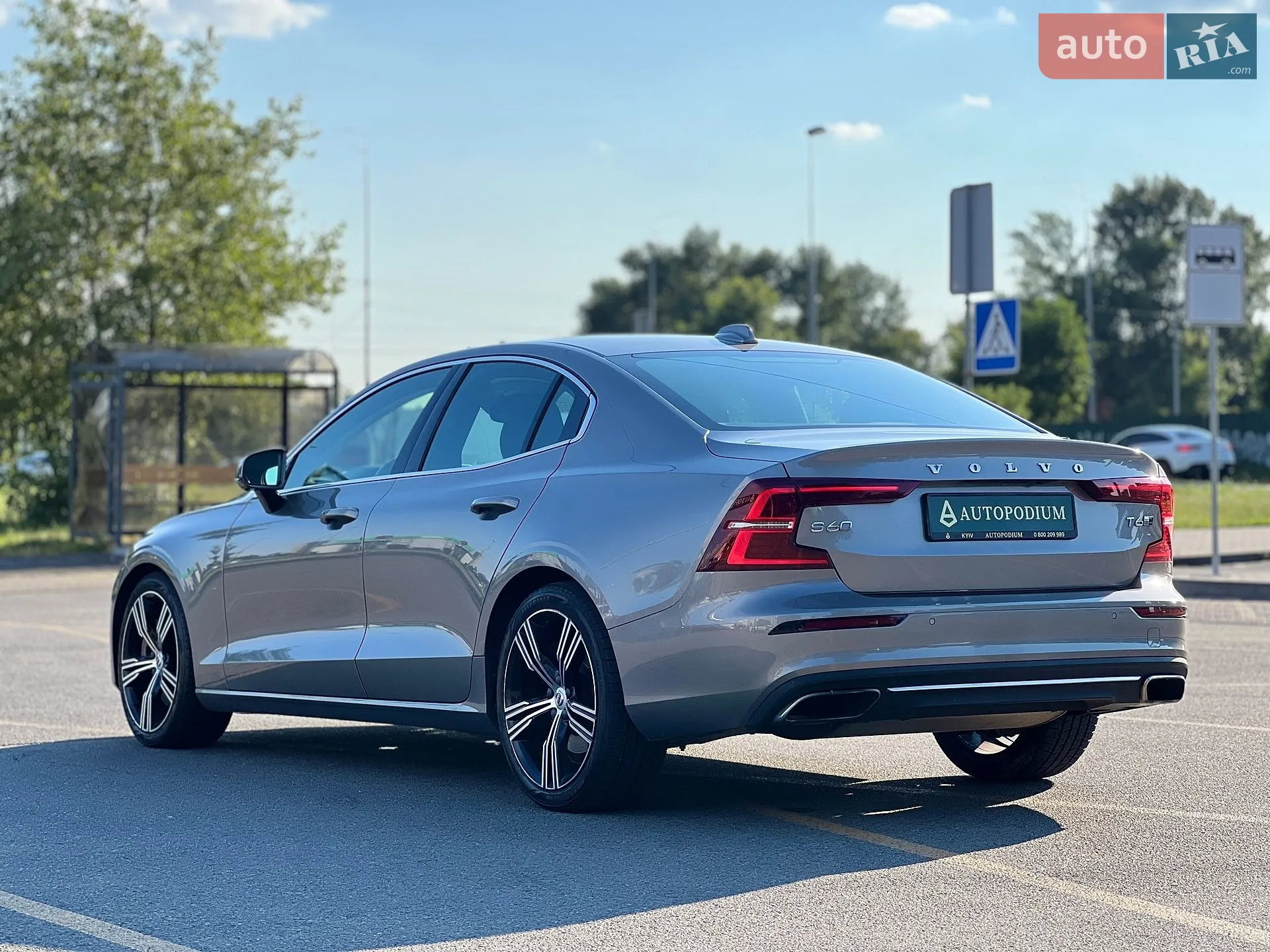 2019 Volvo S60 - мініатюра 8
