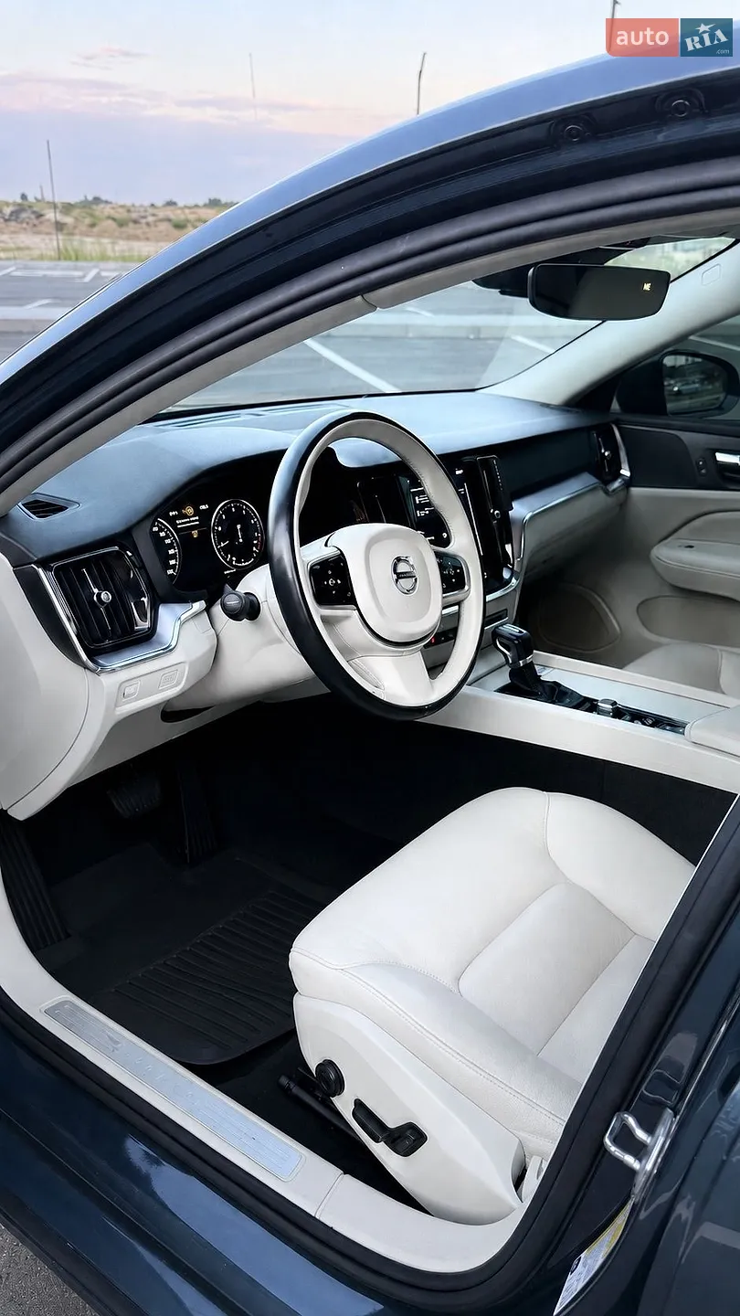 2019 Volvo S60 - мініатюра 24