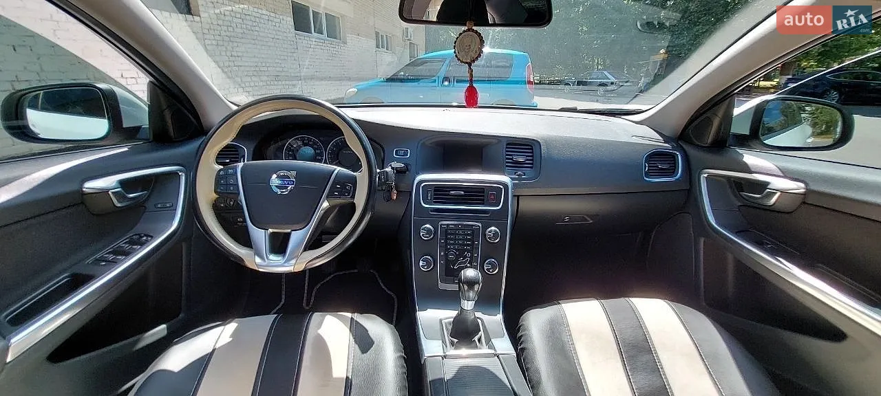 2011 Volvo S60 - мініатюра 9