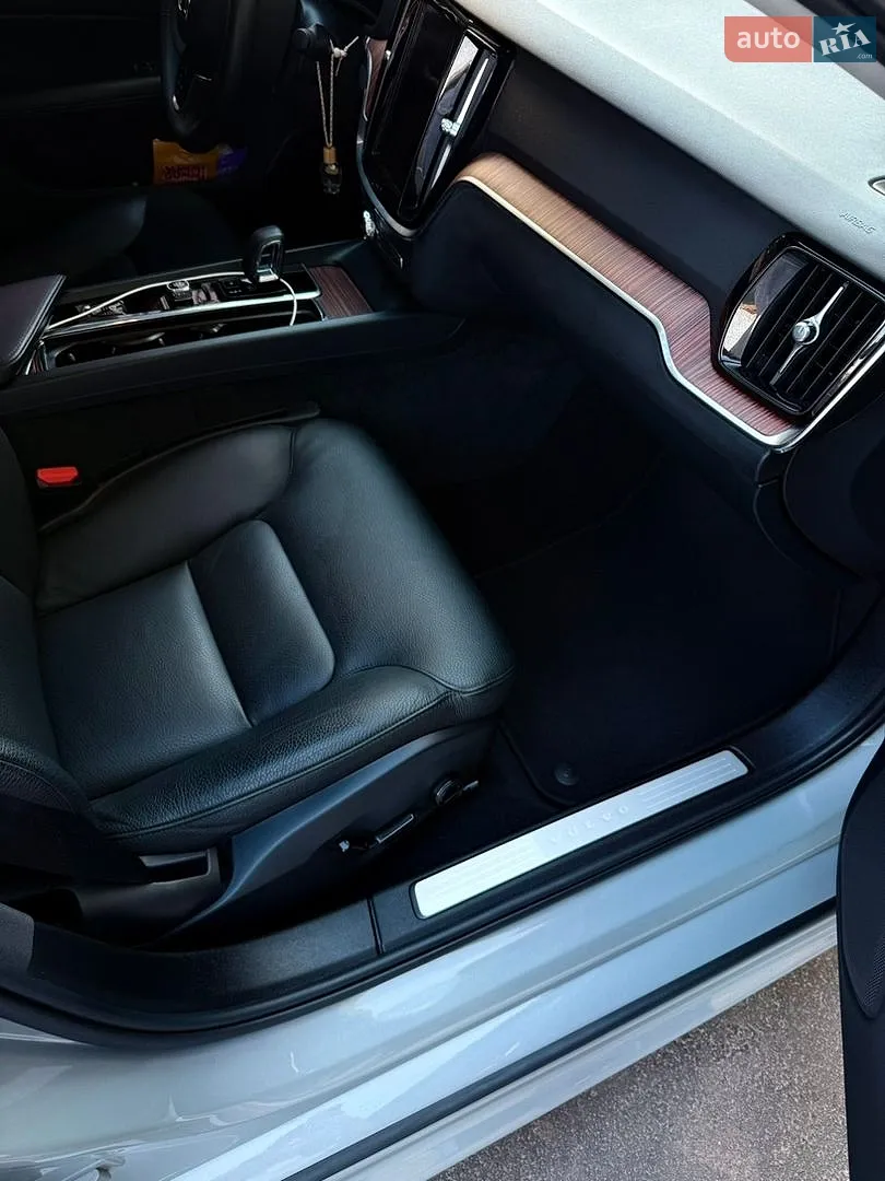 2023 Volvo S60 - мініатюра 15