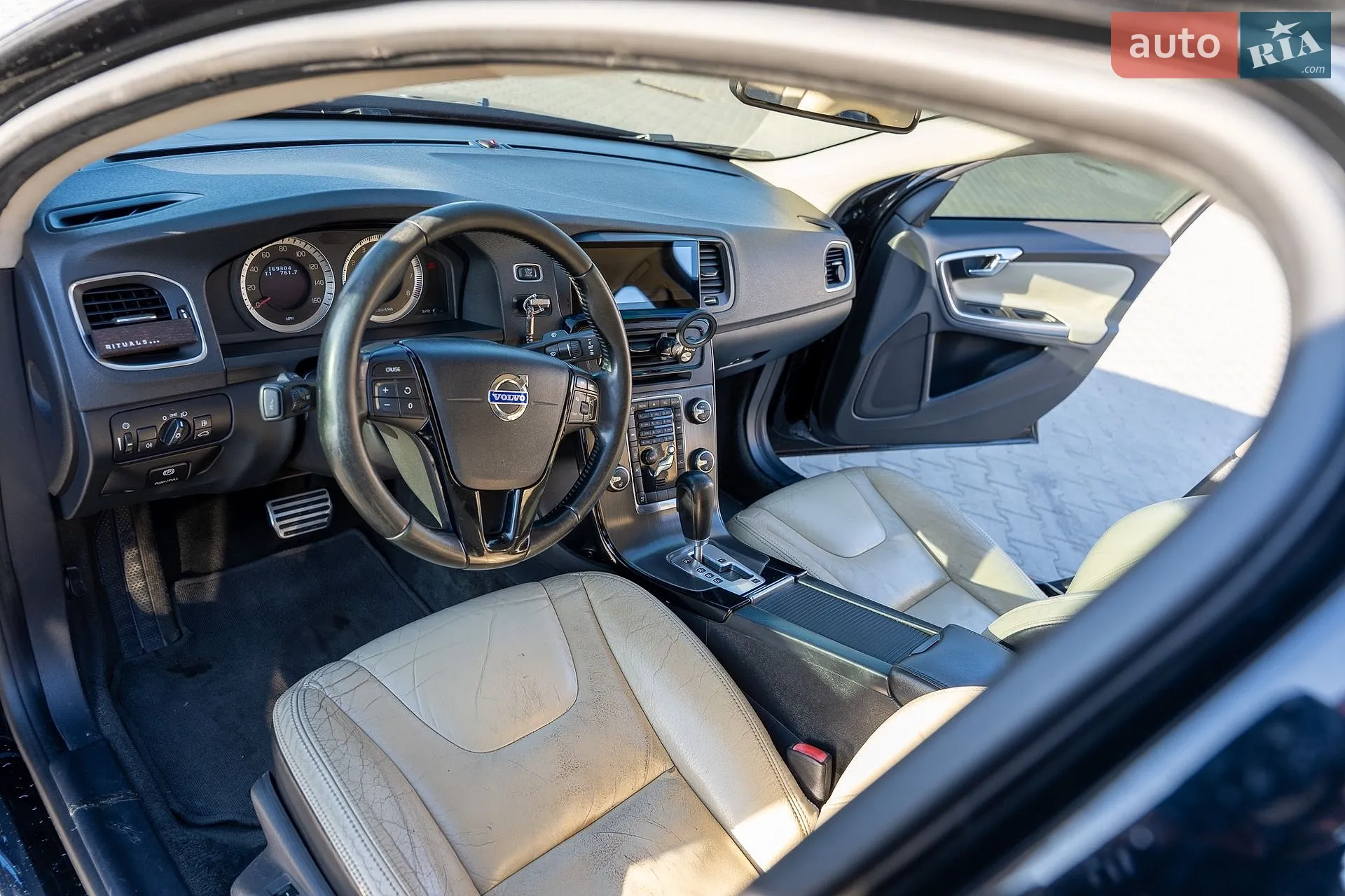2010 Volvo S60 - мініатюра 16