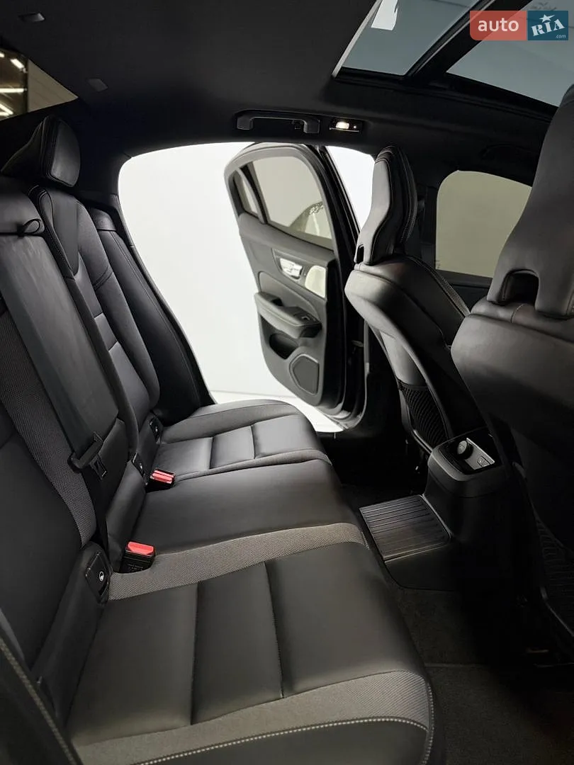 2023 Volvo S60 - мініатюра 25