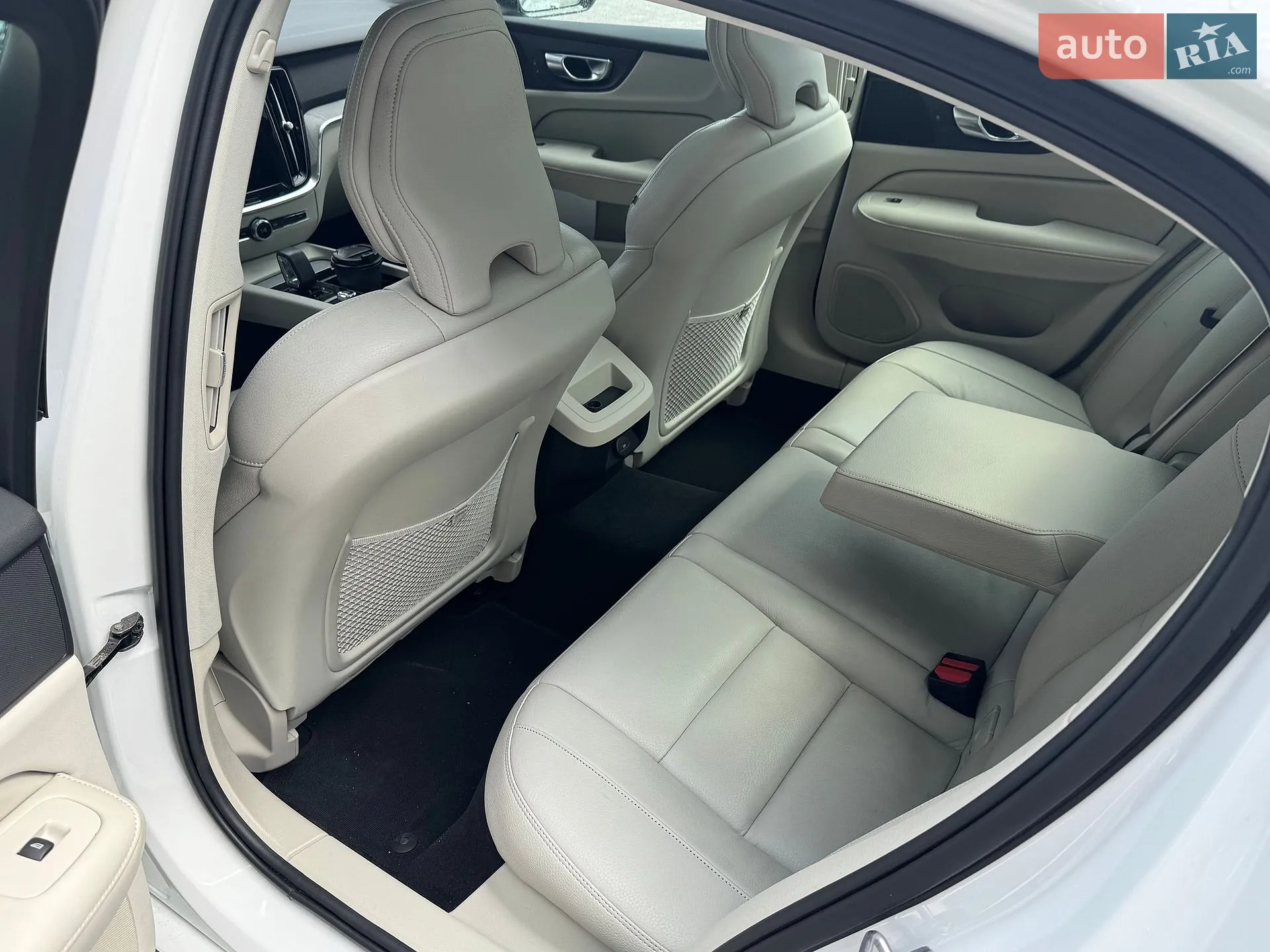 2023 Volvo S60 - мініатюра 24