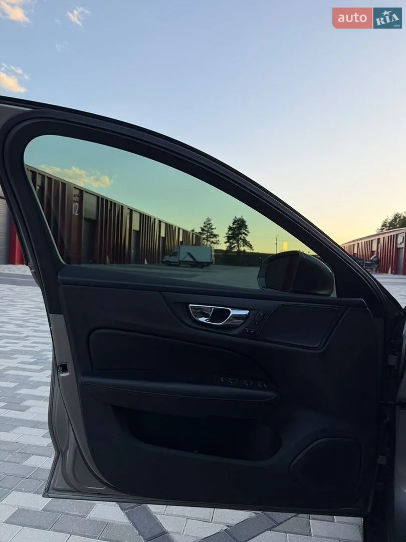 2019 Volvo S60 - мініатюра 27