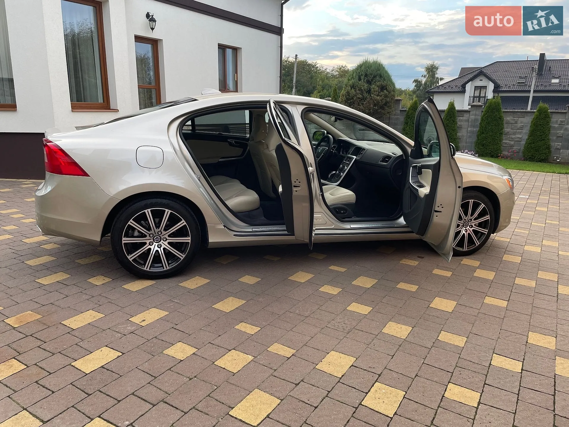 2017 Volvo S60 - мініатюра 18