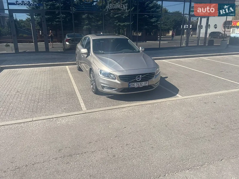 Volvo S60