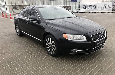 Седан Volvo S80 2013 в 