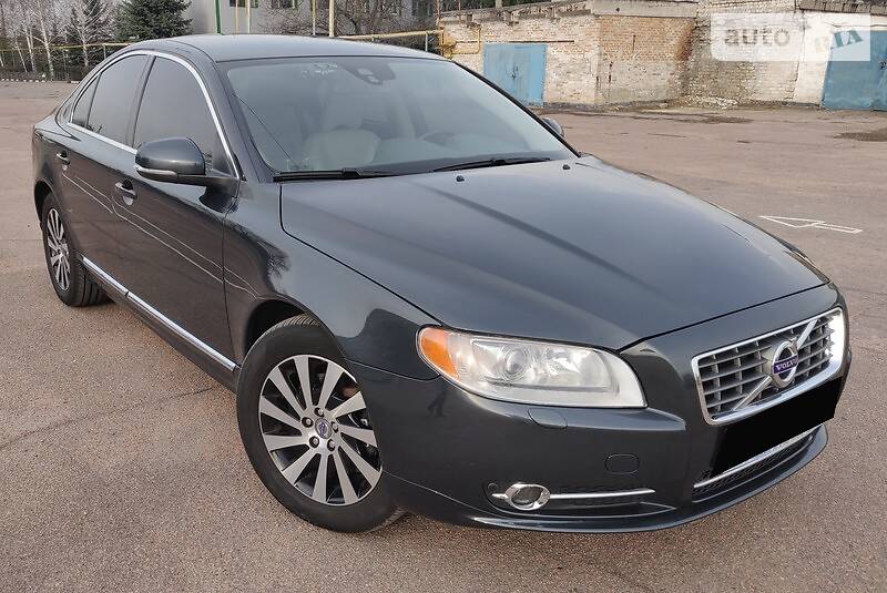 Седан Volvo S80 2013 в 