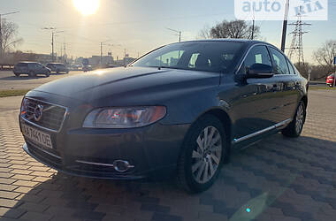 Седан Volvo S80 2012 в Киеве