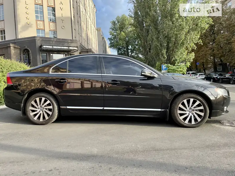 Volvo S80