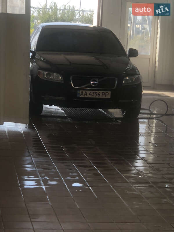 Седан Volvo S80 2012 в Киеве