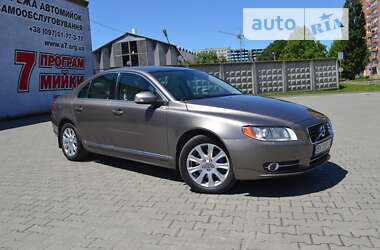 Volvo S80 2011