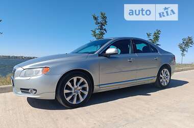 Volvo S80 2011