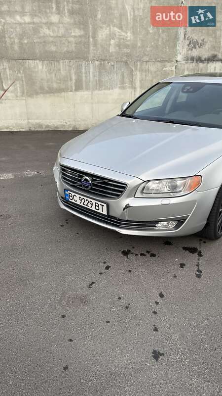 Седан Volvo S80 2015 в Львові