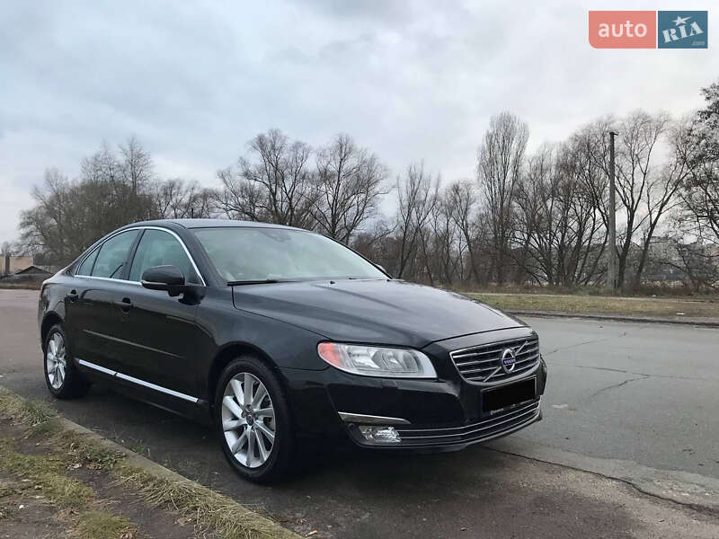 Седан Volvo S80 2014 в Чернівцях