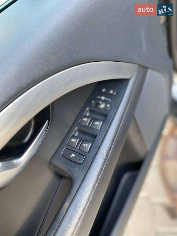 Седан Volvo S80 2011 в Ивано-Франковске