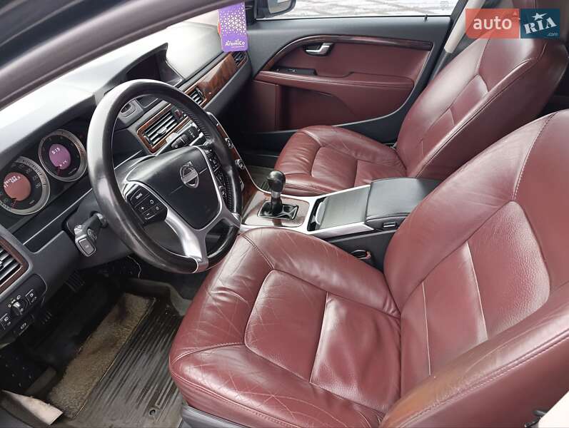 Седан Volvo S80 2012 в Тульчині