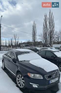 Седан Volvo S80 2015 в Вараші