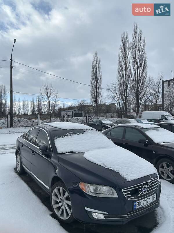 Седан Volvo S80 2015 в 