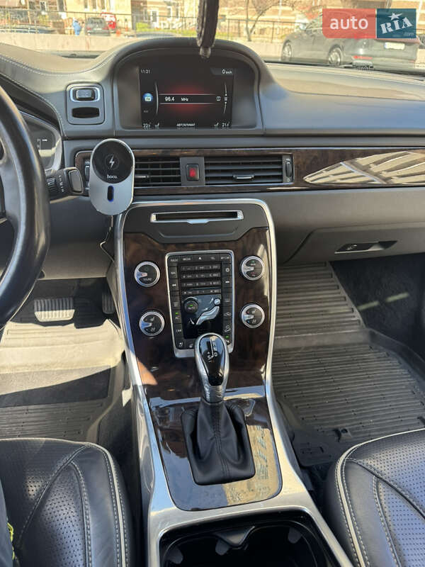 Седан Volvo S80 2015 в Киеве фото 12 Седан Volvo S80 2015 в Киеве