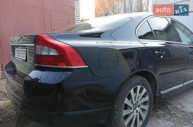 Седан Volvo S80 2011 в 