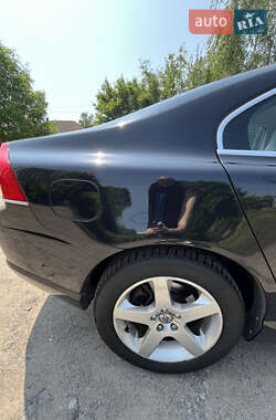 Седан Volvo S80 2010 в 