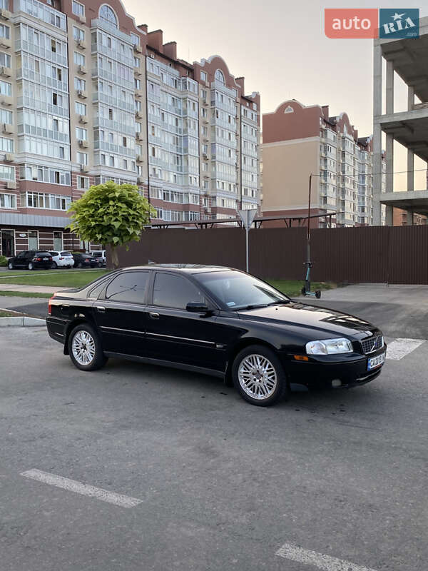 Volvo S80 2004