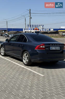 Седан Volvo S80 2010 в 