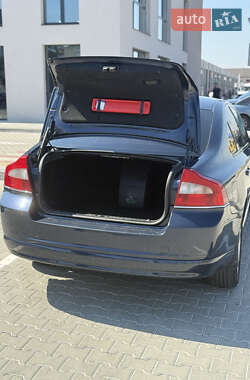 Седан Volvo S80 2010 в 