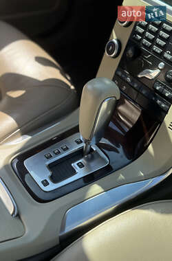 Седан Volvo S80 2010 в 