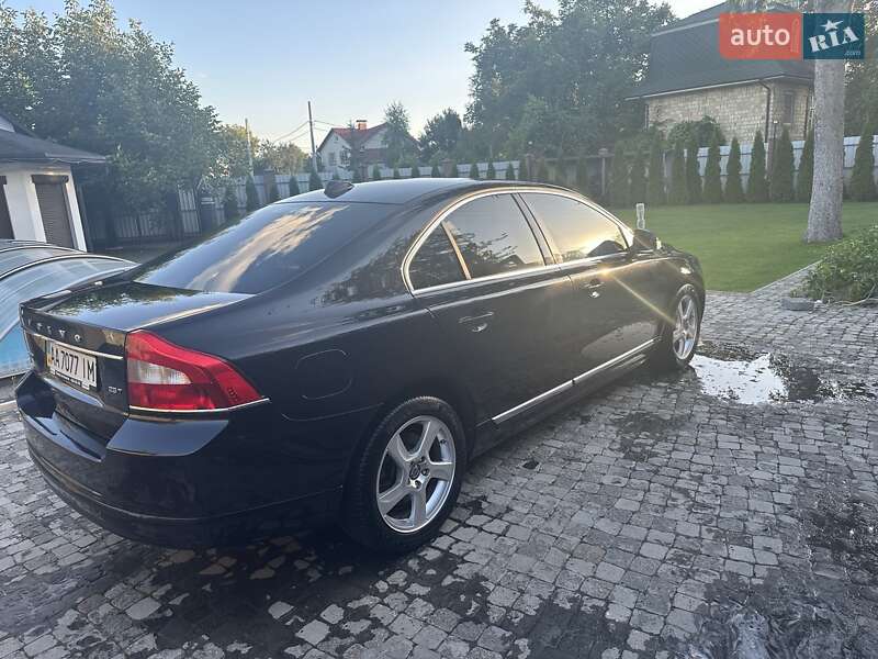 Седан Volvo S80 2010 в Киеве