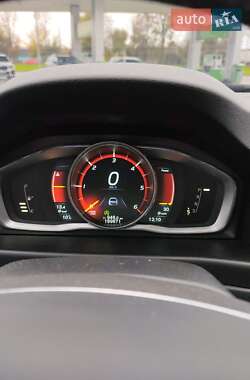 Седан Volvo S80 2016 в 