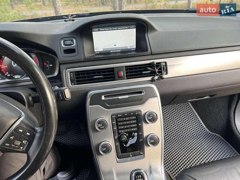 Седан Volvo S80 2014 в Сарнах