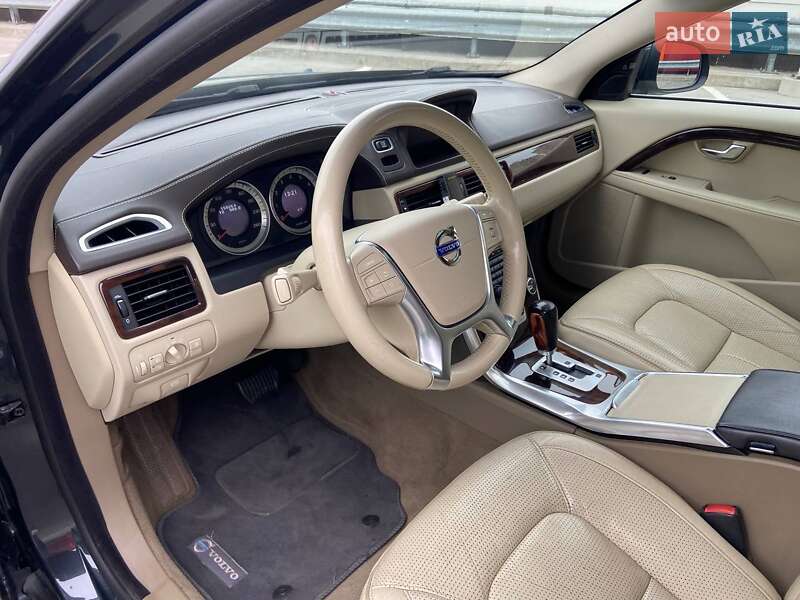 Седан Volvo S80 2012 в Києві