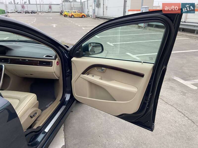 Седан Volvo S80 2012 в Києві