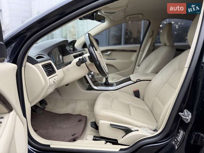 Седан Volvo S80 2014 в Киеве