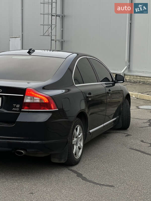 Седан Volvo S80 2010 в Киеве